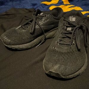Men’s Brooks Ghost 11 shoes